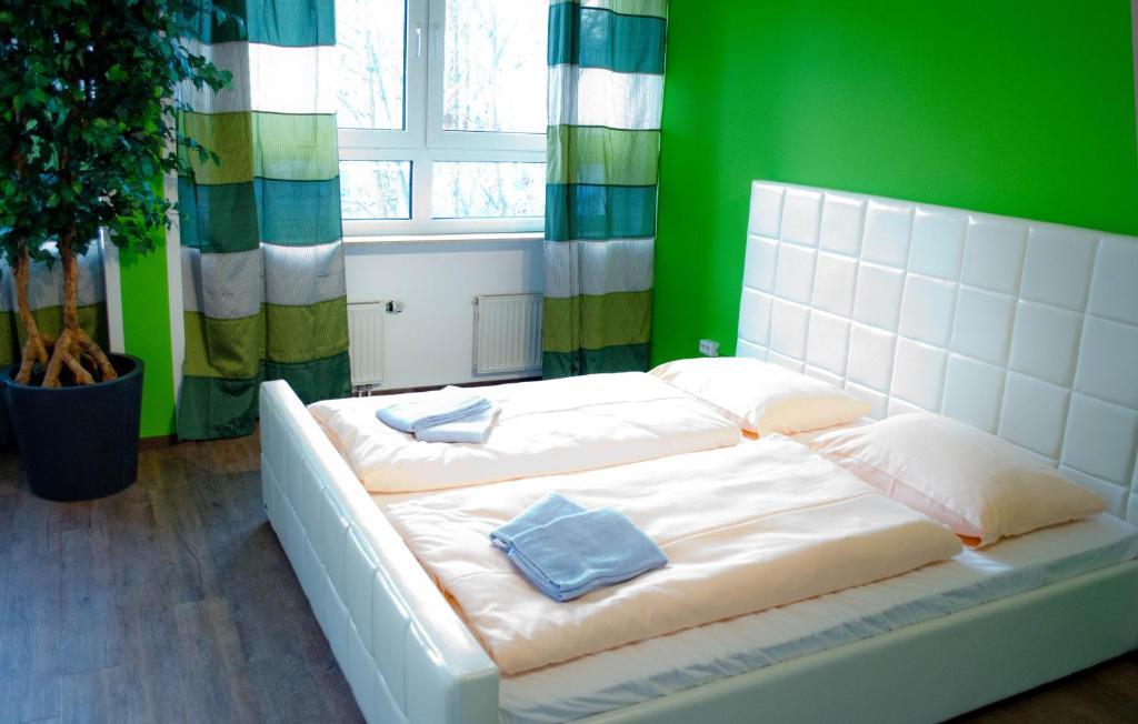 Hostel Nanina Groebenzell Room photo