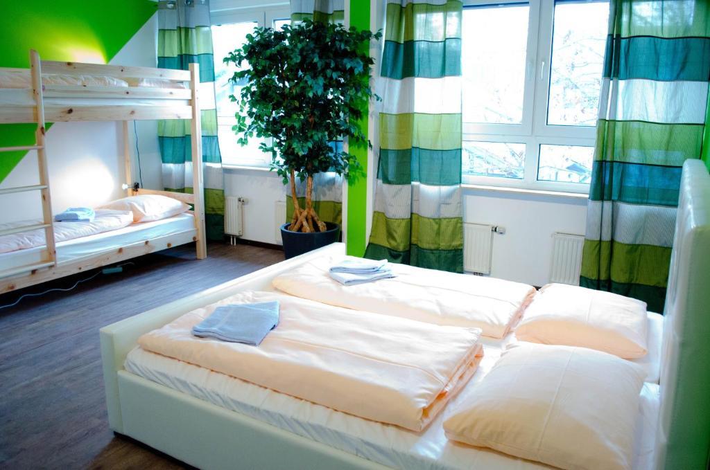 Hostel Nanina Groebenzell Room photo